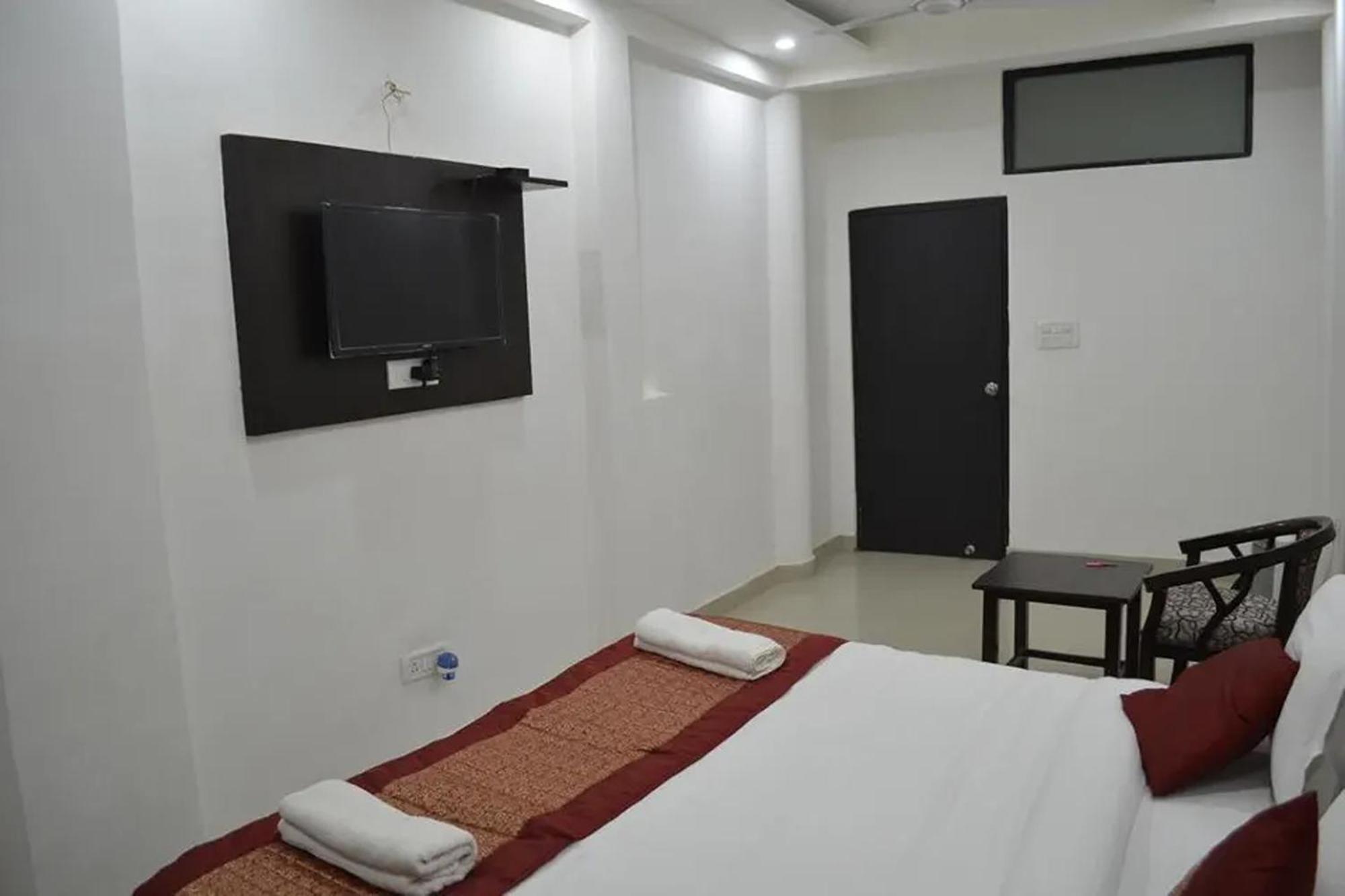 Aravali Residency B&B New Delhi Luaran gambar